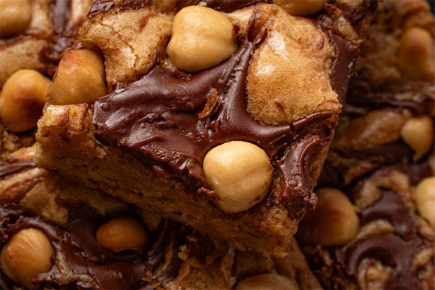 Hazelnut Chocolate Blondie with hazelnuts and nutella